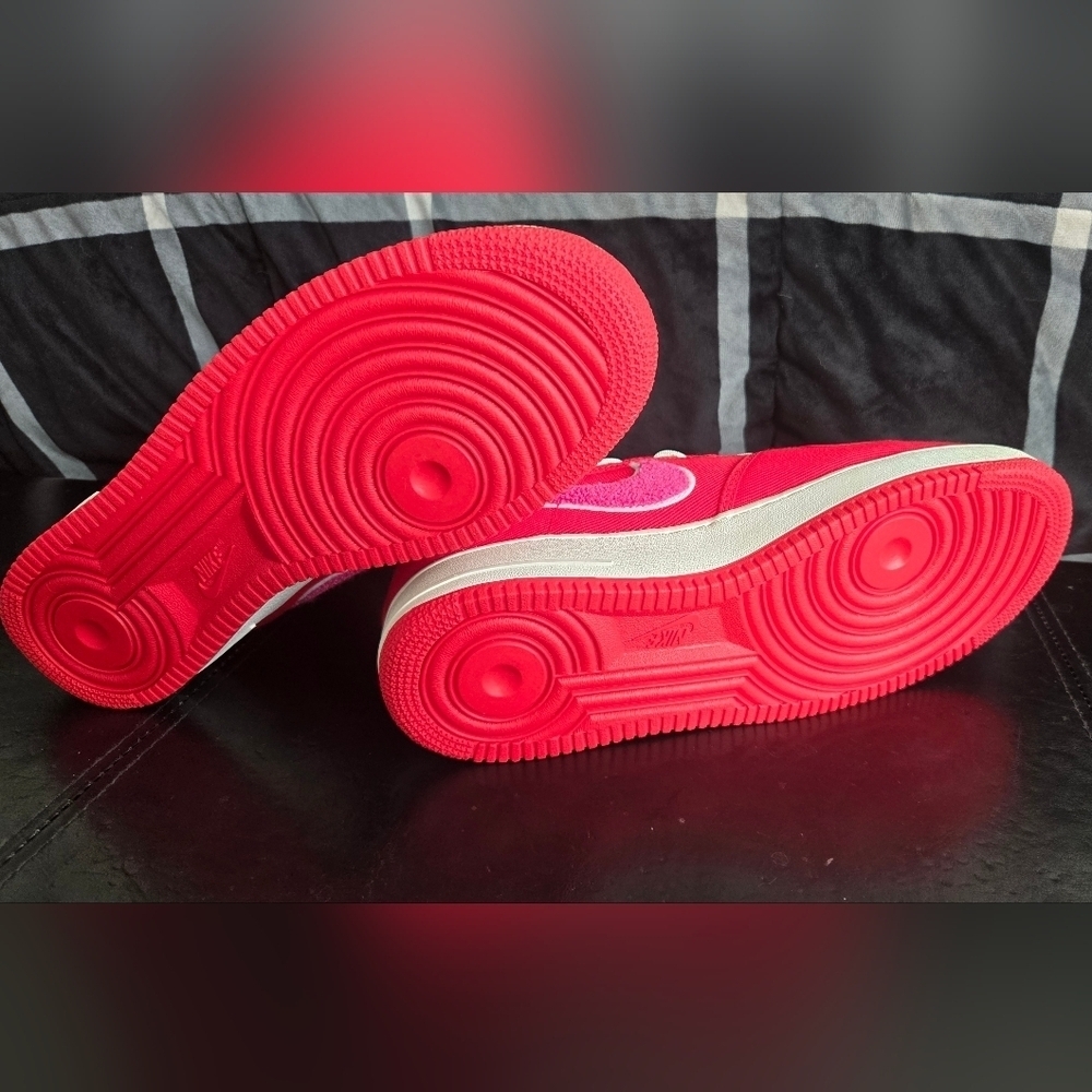 Nike Air Force 1 High Emotionally Unavailable Red Pink NWOT Mens 12 - Picture 7 of 8